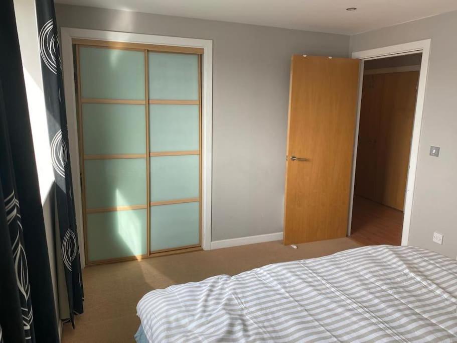 Modern 2 Bed Apartment With Stunning Seaside View Edimburgo Exterior foto